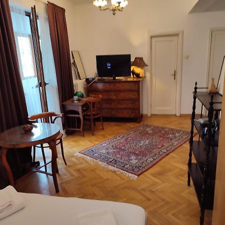 Accommodation Ateneu Palace Bucarest Exterior foto