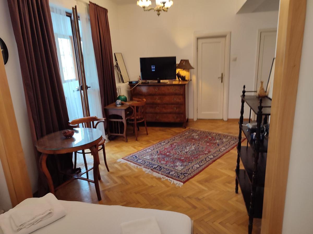 Accommodation Ateneu Palace Bucarest Exterior foto